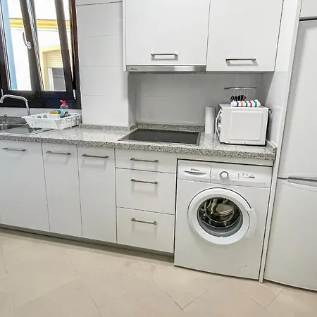 Nice In With Kitchen Apartment *