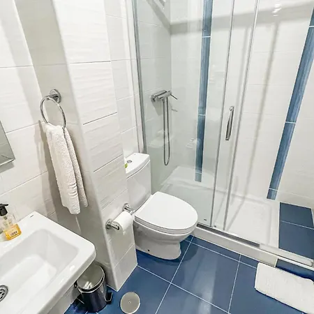 1 Bedroom Cozy In Apartament *